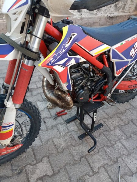 Beta X-TRAİNER 250-300 Salyongoz (Torque Pipe) 2012-2023 MOTOES