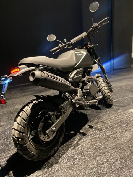 Brixton Crossfire 125 XS Motosiklet 2022 Siyah 300 KM