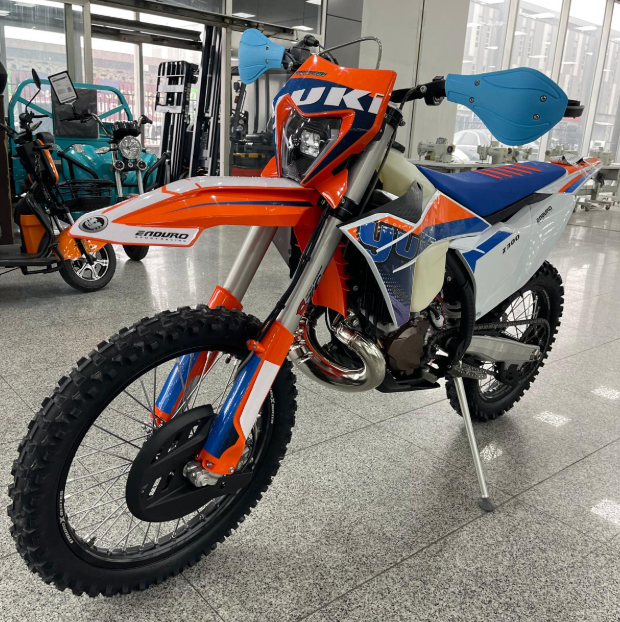 Yuki Z300 Dirty Paws Motosiklet Cross ''0'' KM