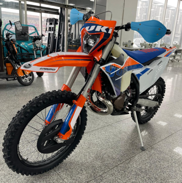 Yuki Z300 Dirty Paws Motosiklet Cross ''0'' KM